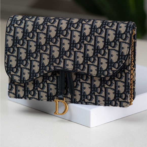 Dior Medium Saddle Pouch with Chain - Picture 3 of 9